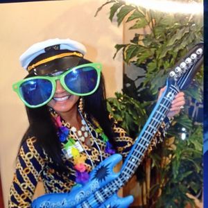 Meet your Posher, Imelda